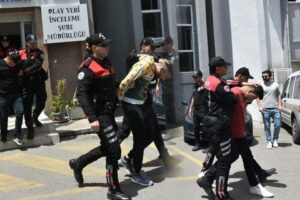 11 Mayıs tarihinde İzmir'in Menderes ilçesinin Cüneytbey Mahallesi'nde bir olay