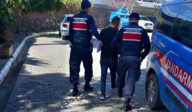 İzmir’de aranan 13 kişi yakalandı