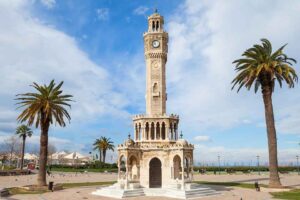 Kent haftaya yağmurlu bir havayla uyanıyor. Hafta sonuna doğru bulutlar