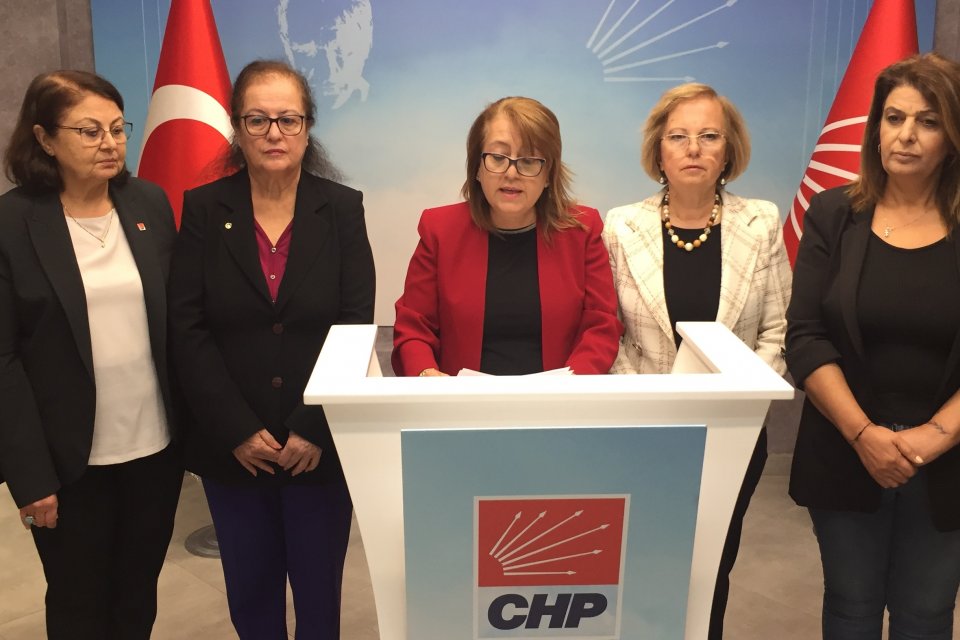 Türkiye’de 6 yaşındaki bir kız çocuğunun evlendirilmesi skandalıyla ilgili olarak,