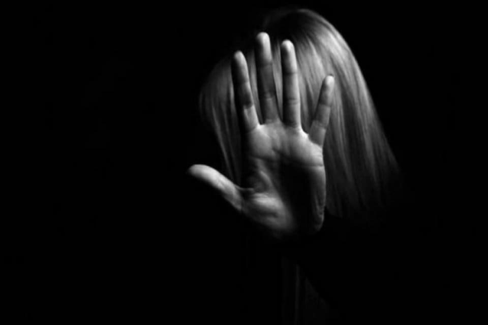 &Ouml;rnekk&ouml;y Mahallesi'nde yaşayan Sultan Kaya (27) ile erkek arkadaşı Yıldıray
