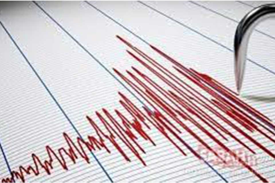 İzmir'in Urla il&ccedil;esi a&ccedil;ıklarında 3.7 b&uuml;y&uuml;kl&uuml;ğ&uuml;nde bir&nbsp;deprem&nbsp;oldu.&nbsp;AFAD deprem nedeniyle olumsuz