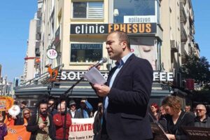 İzmir'de 27 Mart D&uuml;nya Tiyatro G&uuml;n&uuml;, İzmir B&uuml;y&uuml;kşehir Belediyesi'nin d&uuml;zenlediği