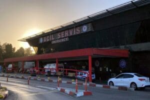 İzmir'in Bornova il&ccedil;esinde Og&uuml;n Kaan G., tartıştığı annesi Elvan &Ccedil;.'yi