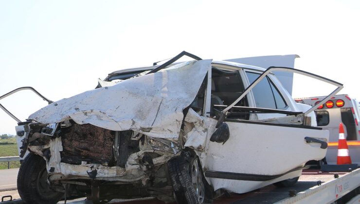 İzmir'de feci kaza: Bir ölü, 2 yaralı