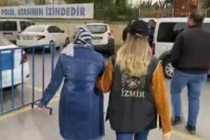 İzmir'de FET&Ouml;'n&uuml;n kripto iletişim sistemi ByLock yazışmalarında adı ge&ccedil;en, kapatılan