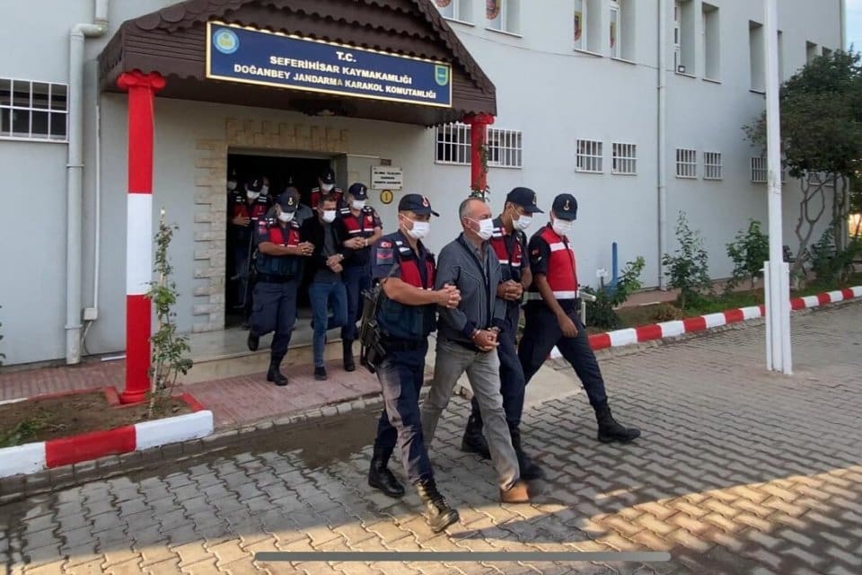 Yasa dışı yollarla İtalya&rsquo;ya ge&ccedil;mek i&ccedil;in İzmir&rsquo;in Seferihisar il&ccedil;esine g&ouml;&ccedil;men