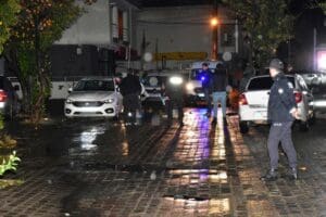 İzmir'de, Mustafa Aksu (42) ile amcasının oğlu Mutlu Aksu'nun (36)