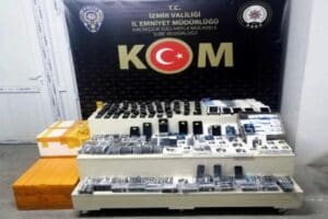 İzmir'de, son 1&nbsp;haftada polisin ka&ccedil;ak&ccedil;ılığa y&ouml;nelik d&uuml;zenlediği operasyonlarda piyasa değerinin