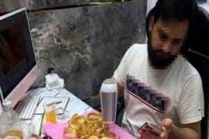 İzmir'de,&nbsp;kar payı&nbsp;vaadine inanıp, faizsiz kazan&ccedil; elde etmek isteyen, gurbet&ccedil;ilerin de