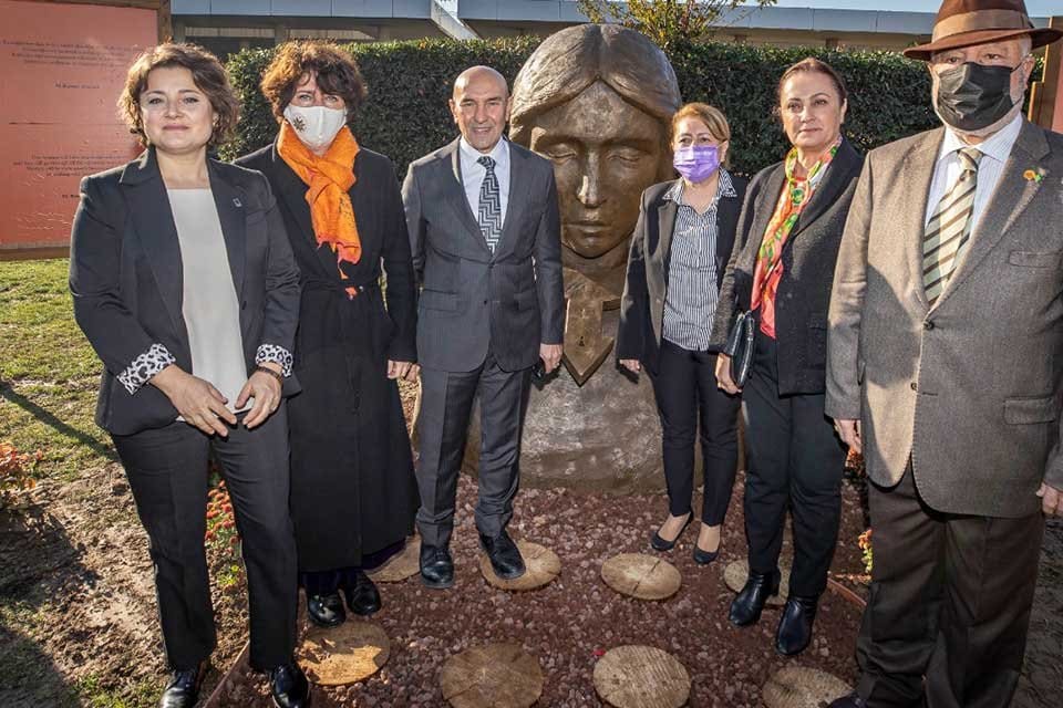 İzmir B&uuml;y&uuml;kşehir Belediye Başkanı Tun&ccedil; Soyer&rsquo;in &ldquo;kadın dostu kent&rdquo; vizyonu
