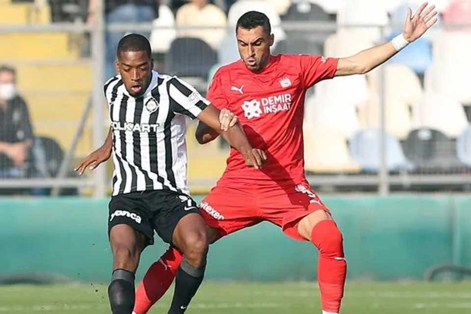 S&uuml;per Lig'de 11'inci hafta m&uuml;cadelesinde Altay evinde Demir Grup Sivasspor'la