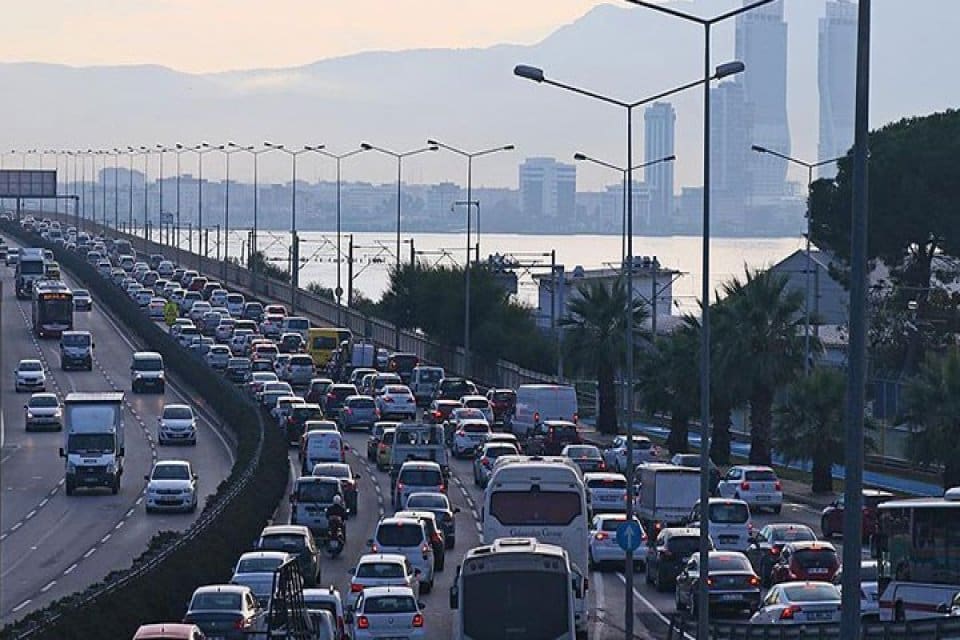 B&uuml;y&uuml;kşehir Belediyesi&rsquo;nin &ldquo;&uuml;cretsiz yol yardım hizmeti&rdquo;, kaza ve arıza nedeniyle