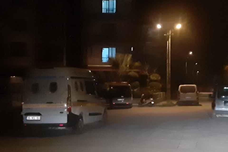 İzmir'in &Ouml;demiş il&ccedil;esinde, Alzheimer hastası olduğu &ouml;ğrenilen Vedat E.(EMEKTAR)(59), eşi