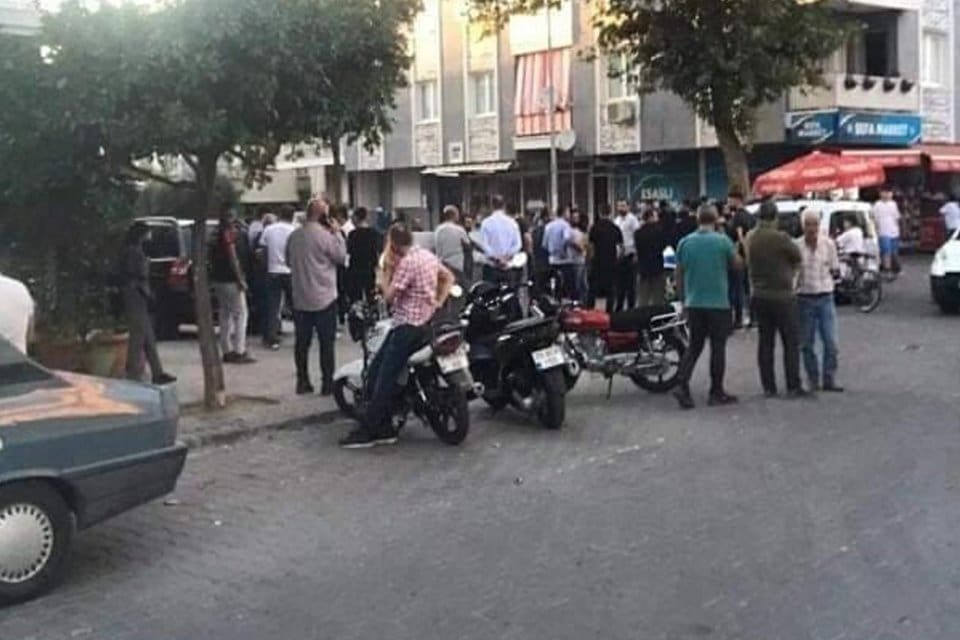 İzmir'in Sel&ccedil;uk il&ccedil;esinde H.A. (12), evde kurcaladığı tabancanın ateş alması