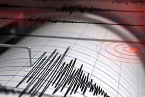 Yunanistan'ın Girit adasında 6.2 b&uuml;y&uuml;kl&uuml;ğ&uuml;nde bir deprem meydana geldi. Deprem