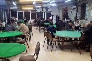 İzmir'in Bornova il&ccedil;esinde, jandarmanın kumar oynatıldığı gerek&ccedil;esiyle daha &ouml;nce m&uuml;h&uuml;rlenen