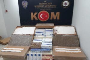 İZMİR kent genelinde Ka&ccedil;ak&ccedil;ılık Su&ccedil;larıyla M&uuml;cadele Şube M&uuml;d&uuml;rl&uuml;ğ&uuml; ekiplerince yapılan