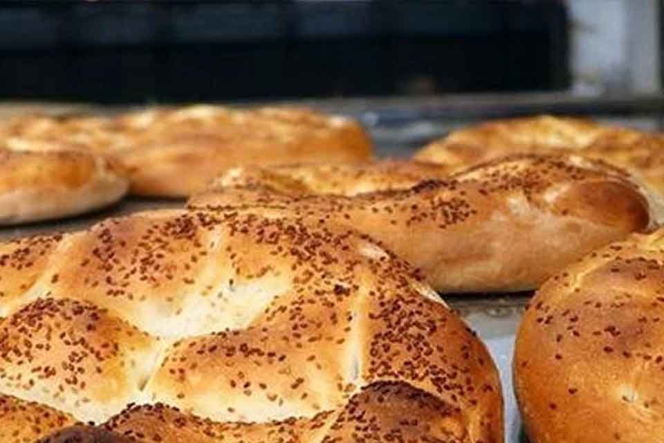 İzmir&rsquo;de 350 gram Ramazan pidesi 6 liradan satılacak. Fiyatlar, Ramazan