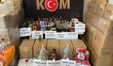 İzmir'de sahte içki operasyonunda 4 tutuklama
