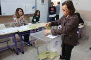 İzmir&rsquo;de, Cumhurbaşkanlığı ve 28. D&ouml;nem Milletvekilliği Genel Se&ccedil;imleri i&ccedil;in 9