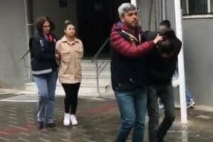 İzmir'de,&nbsp;sosyal medya hesaplarından&nbsp;&uuml;r&uuml;n dolandırıcılığı yapan ve 1250 kişiden 230 bin