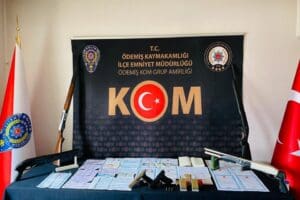 İzmir'de, acil nakit ihtiyacı&nbsp;olan ve bankalardan kredi &ccedil;ekemeyenlere y&uuml;ksek faizle