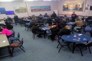 İzmir'in Bornova ve Kiraz il&ccedil;elerinde tombala oynanan iki iş yerine