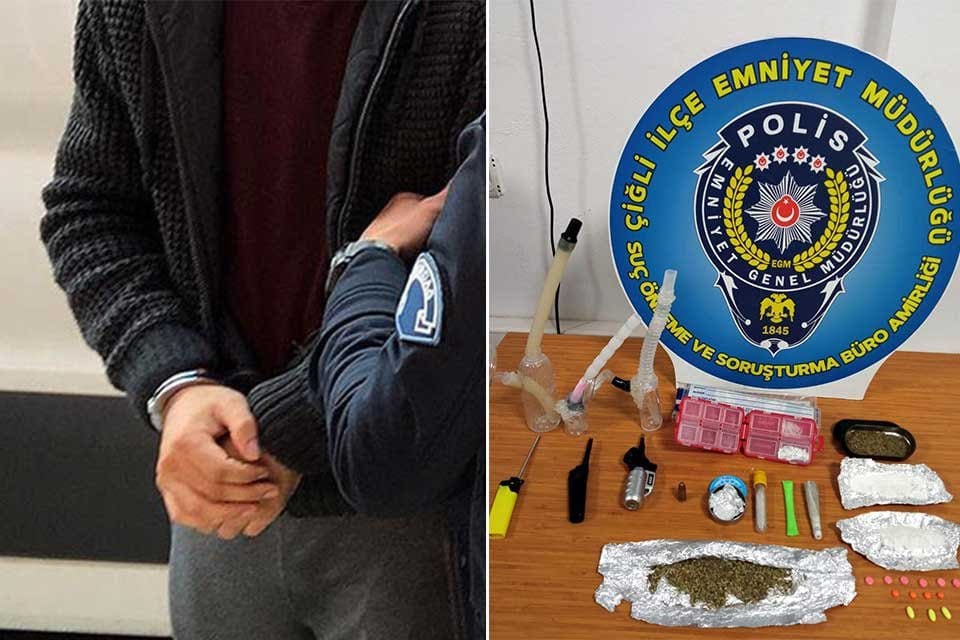 İzmir'de, uyuşturucu ticareti yaptıkları su&ccedil;lamasıyla 4 kişi g&ouml;zaltına alındı .