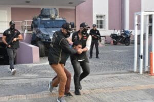 MLKP kamplarında eğitim aldığı kaydedilen ş&uuml;phelinin, İzmir'in Buca il&ccedil;esinde 2017'de