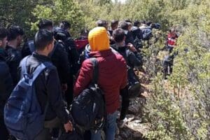 İZMİR'de, 15-24 Ağustos'taki jandarma operasyonlarında, yasa dışı yollarla yurt dışına