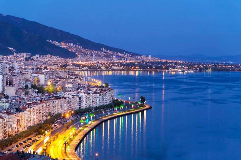 &Ccedil;evre, Şehircilik ve İklim Bakanlığı İzmir'in Konak il&ccedil;esi G&ouml;ztepe semtinde