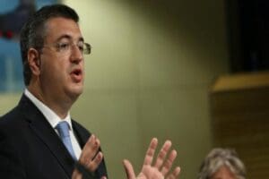 Yunanistan'ın Orta Makedonya B&ouml;lge Başkanı Apostolos Tzitzikostas, bir programa katılmak