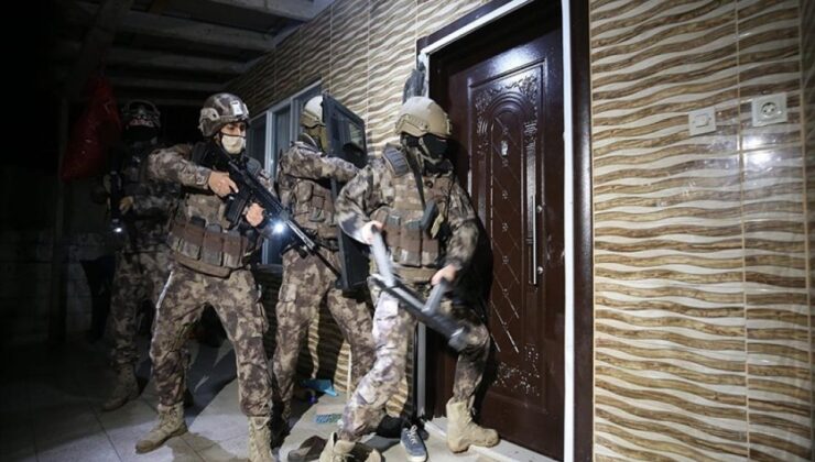 İzmir'de zehir tacirlerine geçit yok: 1 haftada 14 tutuklama!