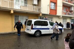 İZMİR'de, eşi Sevgi Polat'ı (48) baltayla &ouml;ld&uuml;ren Yakup Polat (54)