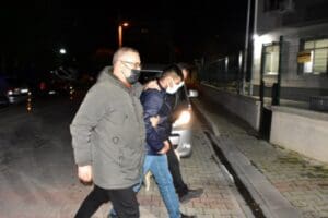 Bayraklı il&ccedil;esinde, tartışma sırasında bı&ccedil;aklanarak ağır yaralanan ve kaldırıldığı hastanede