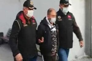 İzmir'de ter&ouml;r &ouml;rg&uuml;t&uuml; PKK/KCK'ya y&ouml;nelik operasyonda g&ouml;zaltına alınan 7 ş&uuml;pheli