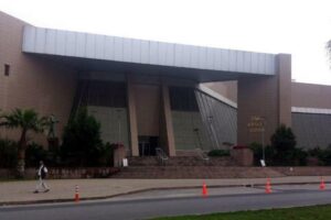 İzmir'deki kızları N.B. ile N.B.'ye cinsel istismarda bulunduğu su&ccedil;lamasıyla tutuklu