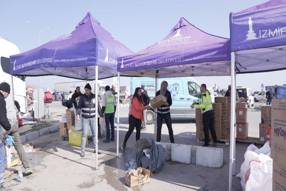 İzmir B&uuml;y&uuml;kşehir Belediyesi&rsquo;nin Hatay Antakya&rsquo;da kurduğu &ccedil;adır kent bin 395