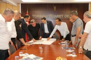 İzmir&rsquo;i Aydın ve Denizli&rsquo;ye bağlayan; &Ouml;demiş, Tire, Sel&ccedil;uk, Bayındır ve