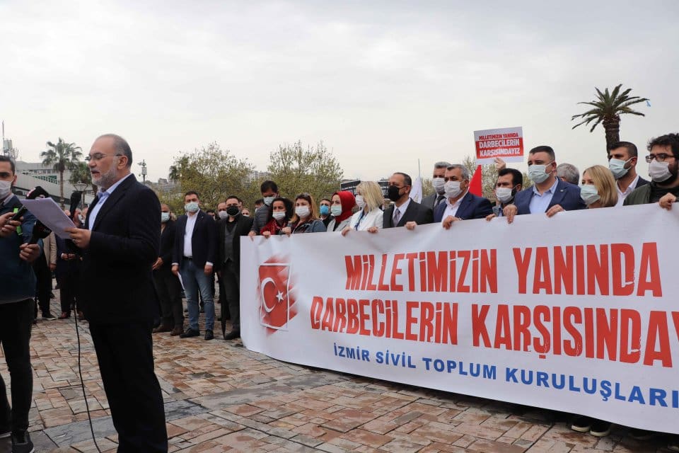 İzmir Sivil Toplum Kuruluşları Kanal İstanbul ve Montr&ouml; Boğazlar S&ouml;zleşmesiyle