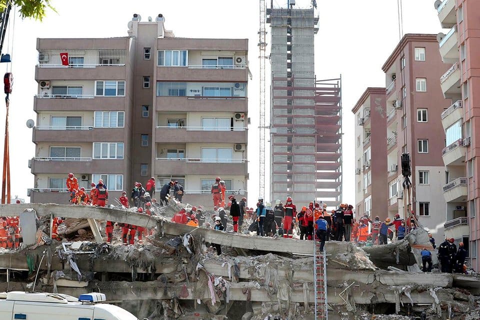 İzmir'de, 30 Ekim 2020'de meydana gelen, 115 kişinin hayatını kaybettiği