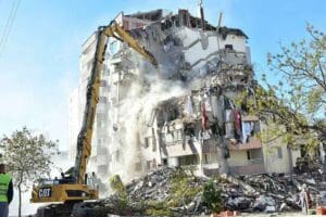 Ege Denizi'nde Seferihisar a&ccedil;ıklarında 30 Ekim 2020'de meydana gelen, 117
