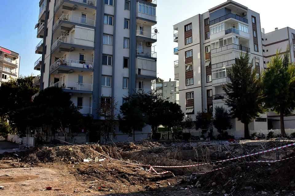 İzmir'deki depremde 11 kişinin yaşamını yitirdiği, 7 kişinin de yaralandığı Yağcıoğlu