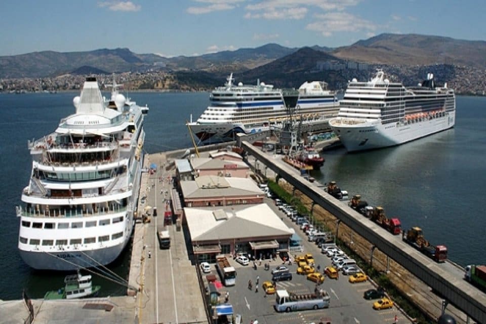Kruvaziyer turizminde 6 yılın ardından ilk kez ge&ccedil;en yıl kruvaziyer