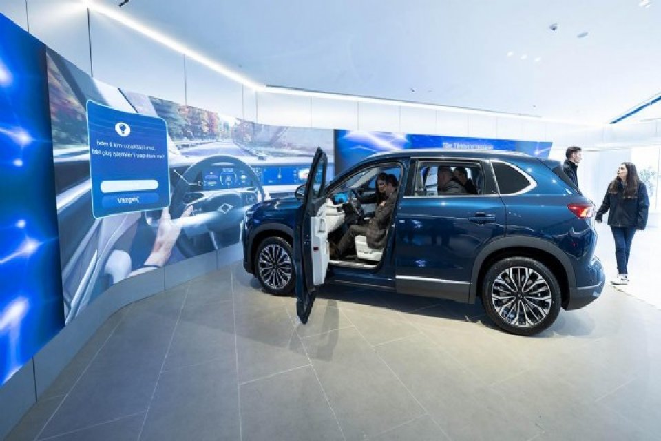 İzmir’e geliyor… Togg’dan yeni mağaza! Türkiye'nin yerli otomobili Togg, İstanbul, İzmir ve Adana'da üç yeni