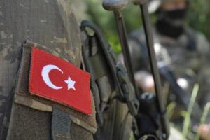 Kars'ta keşfe giden askeri aracın devrilmesi sonucu şehit olan Jandarma