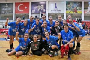 İzmir B&uuml;y&uuml;kşehir Belediyesi Gen&ccedil;lik ve Spor Kul&uuml;b&uuml; Hentbol Kadın Takımı,