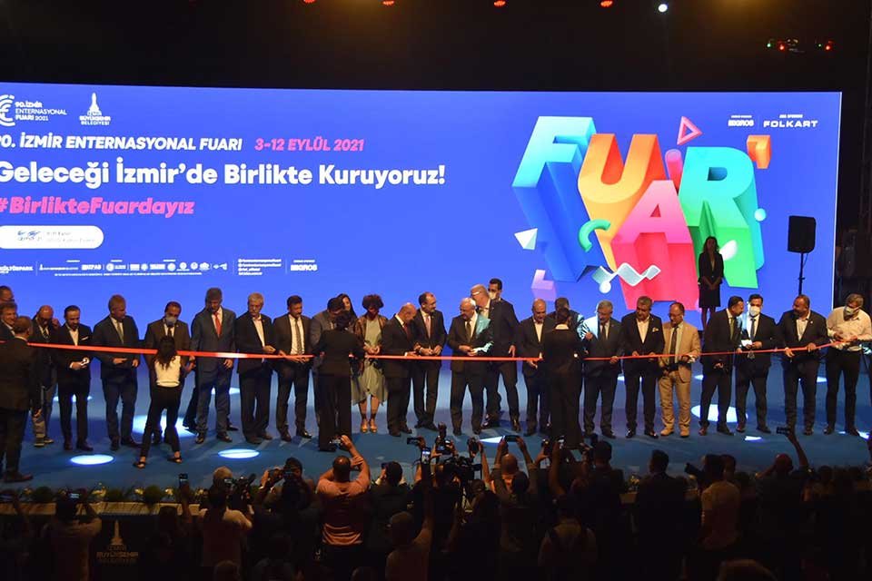 İzmir Enternasyonal Fuarı (İEF), bu yıl 90'ıncı kez kapılarını açtı.