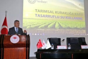 G&uuml;n&uuml;m&uuml;zde tarımın &ouml;n&uuml;ndeki en b&uuml;y&uuml;k sorun ş&uuml;phesiz ki kuraklık ve